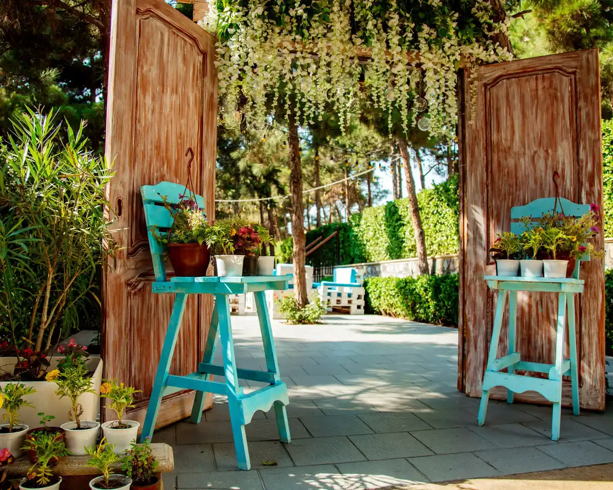 beautiful Scandinavian patio outdoor design