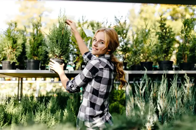 lush personal backyard patio plants Sweden