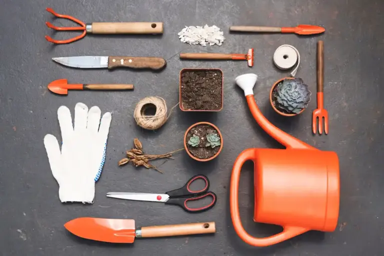 simple garden tools Sweden